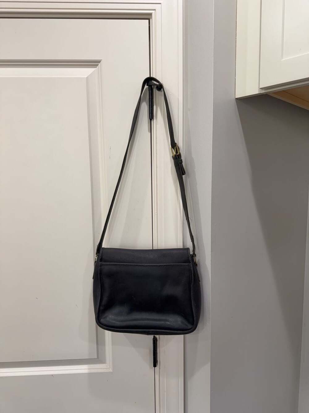 Vintage Coach Black Leather Legacy Saddle Bag Crossbody - Picture 5 of 6